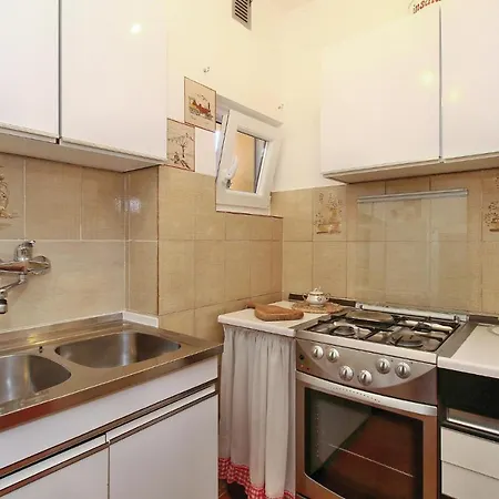Awesome In Novigrad With Kitchen Novigrad Istria