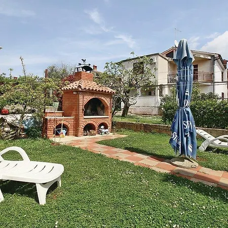 2 Bedroom Lovely In Novigrad